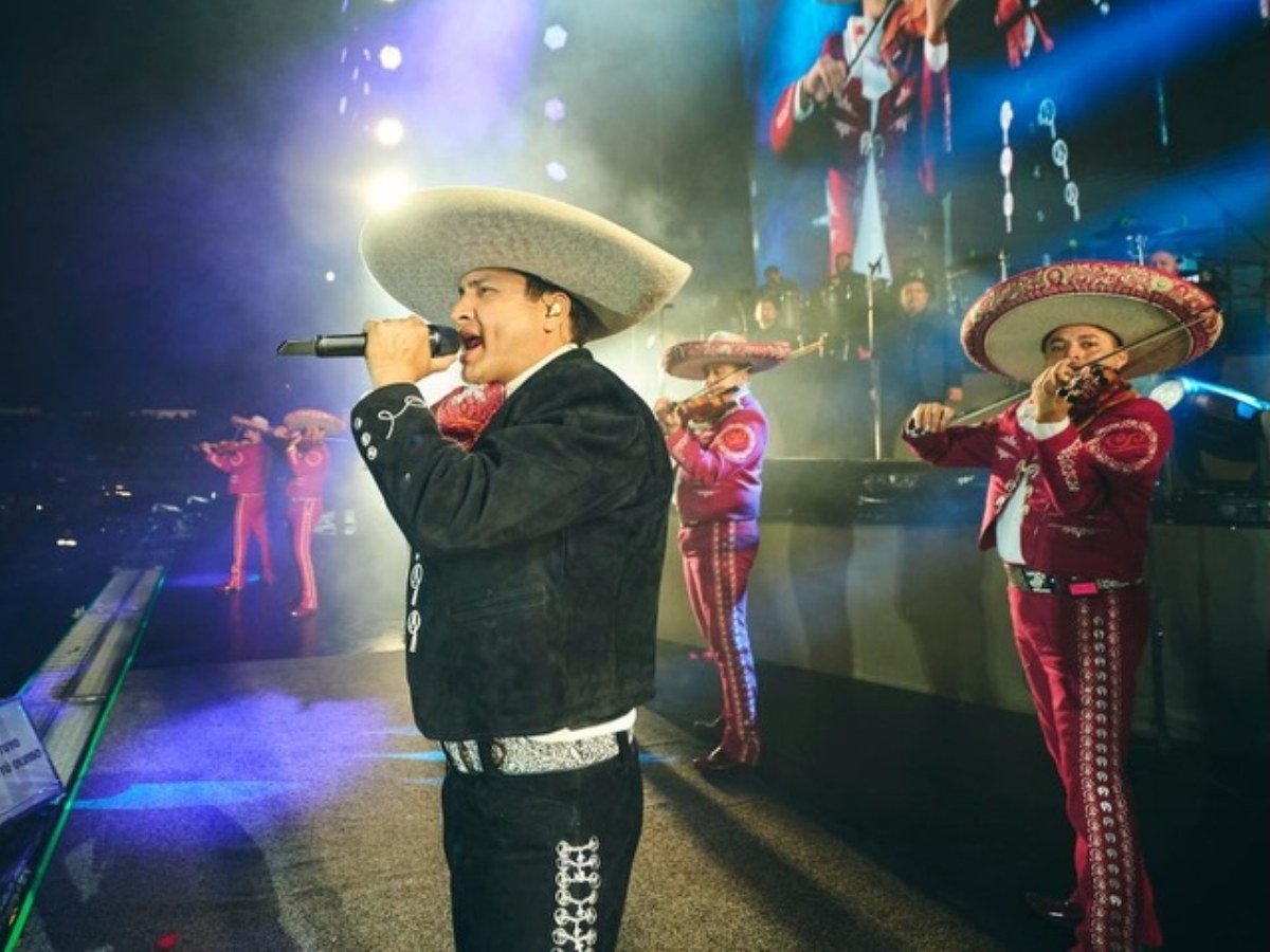 Julión Álvarez agota entradas para concierto histórico en el Estadio Cuscatlán