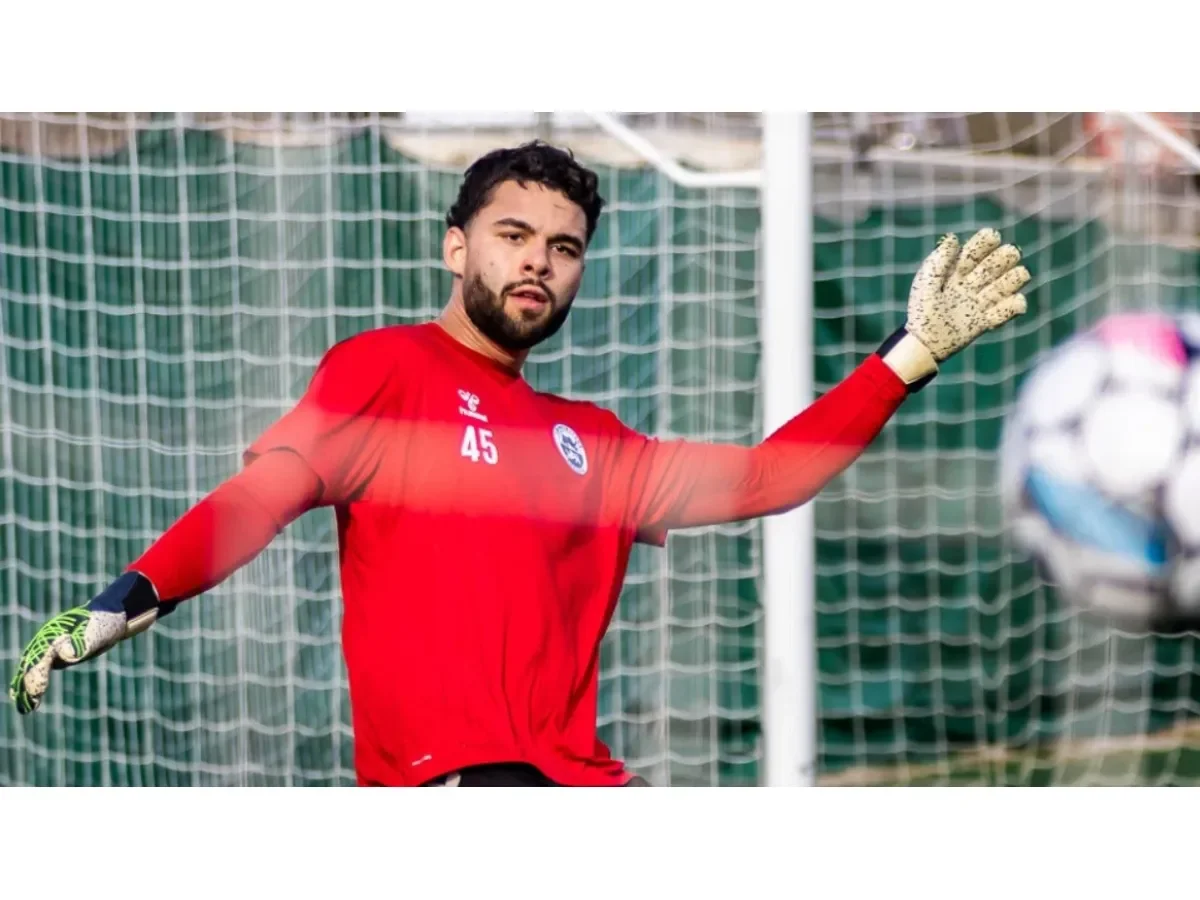 Benicio Peña debuta en la Superliga de Dinamarca y marca un hito para el fútbol salvadoreño