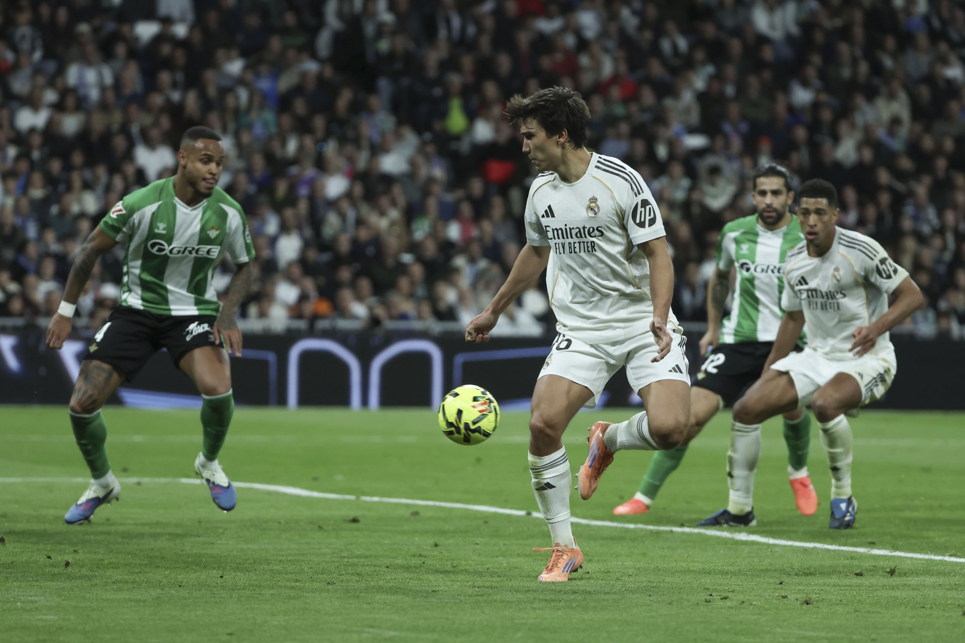 Real Betis y Real Madrid se enfrentan en la jornada 32 de LaLiga con la mira en el título