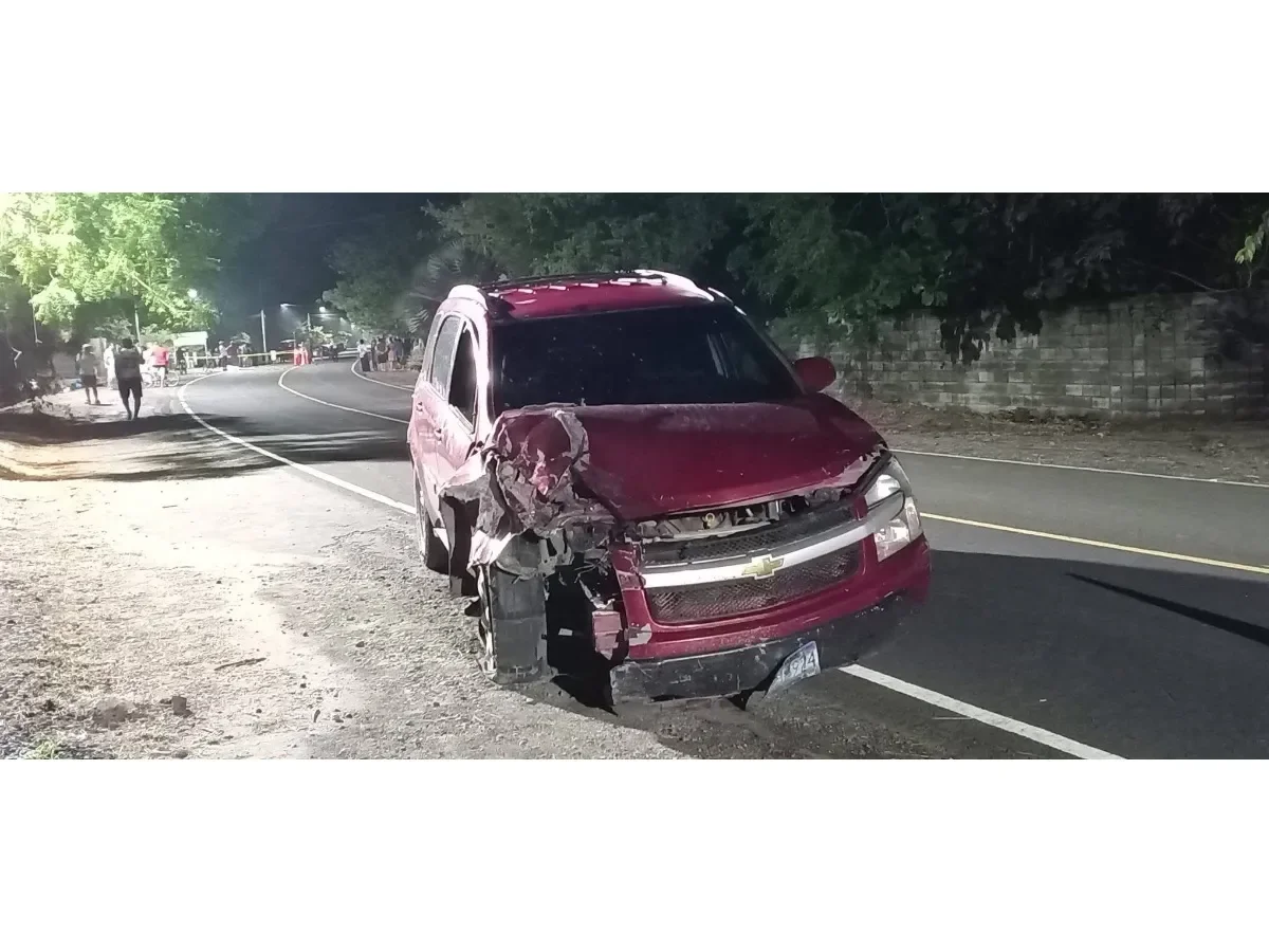 Padre e hijo mueren tras ser impactados por vehículo en La Paz, conductor huyó del lugar