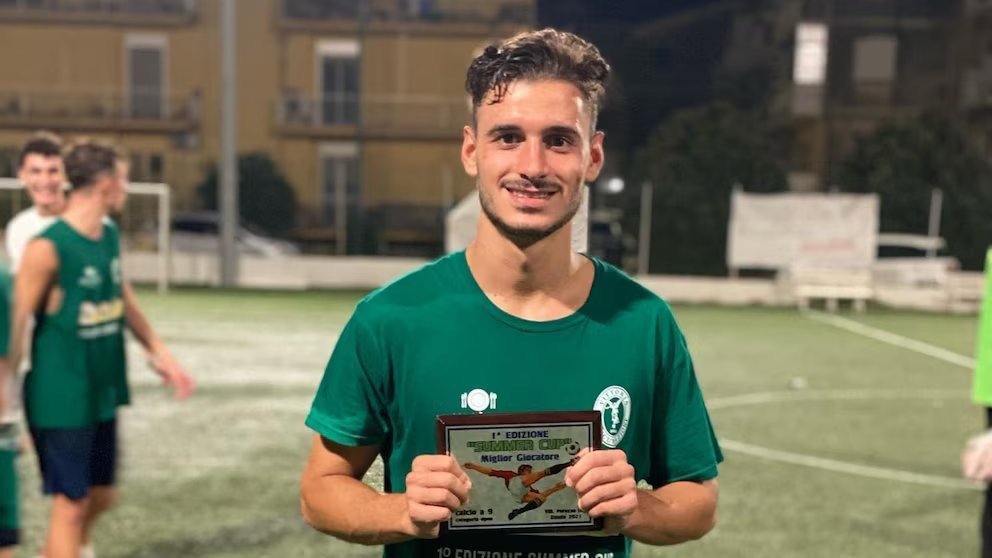 Exfutbolista italiano Gabriele Vaccaro muere tras ataque con destornillador en discoteca
