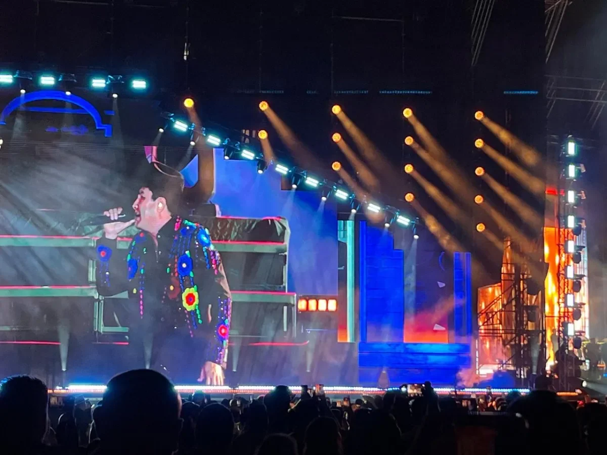 Julión Álvarez conquista El Salvador con un memorable concierto en el Estadio Cuscatlán