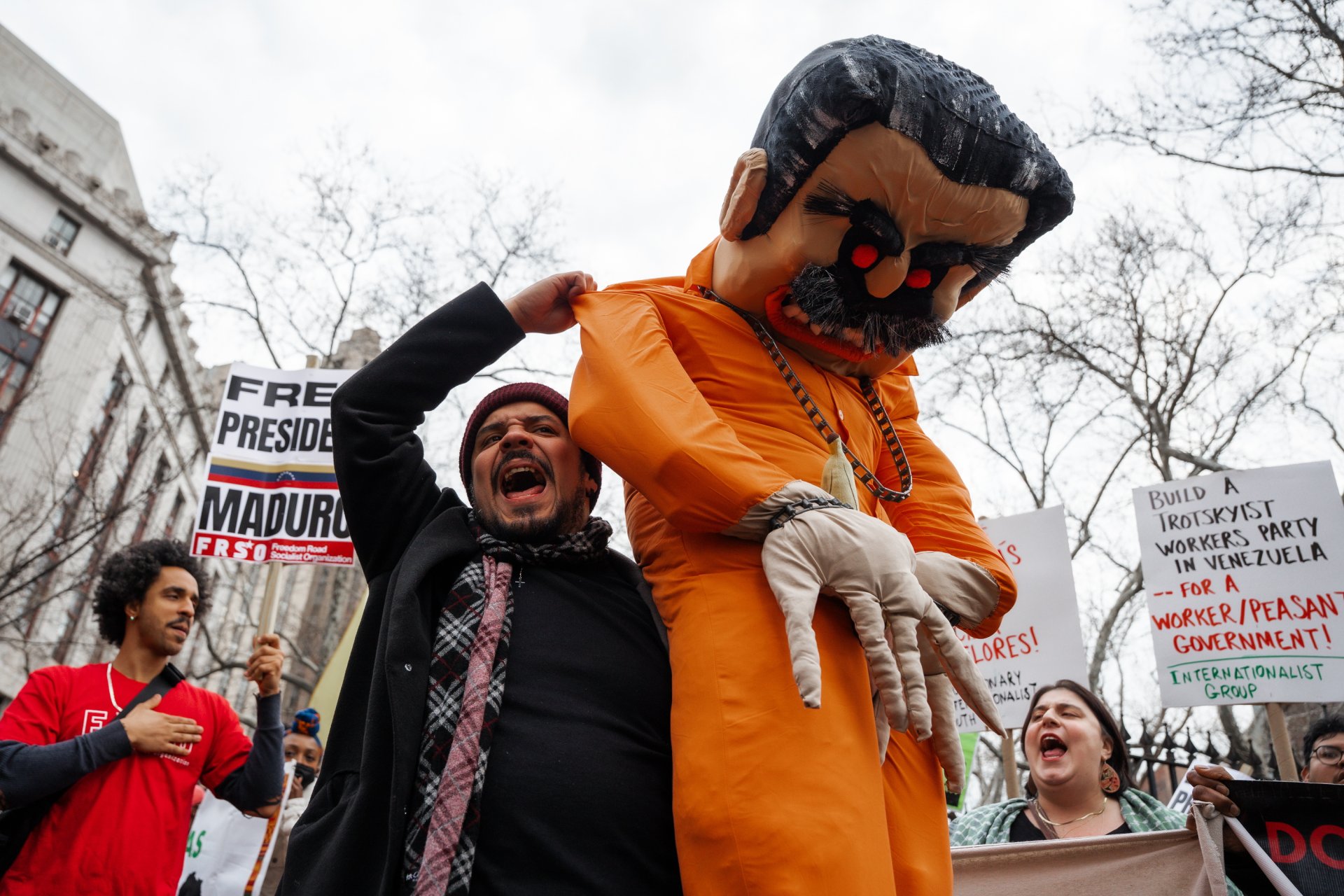 Estados Unidos autoriza a Venezuela usar fondos públicos para pagar defensa legal de Nicolás Maduro en EE. UU.
