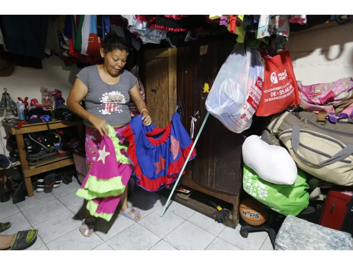 El rostro femenino en los mesones de El Salvador: desafíos y realidades de la vivienda precaria