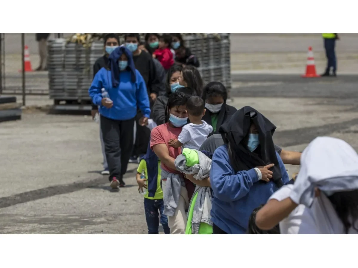 Cortes de EE.UU. ordenan traslado de 444 solicitantes de asilo salvadoreños a terceros países
