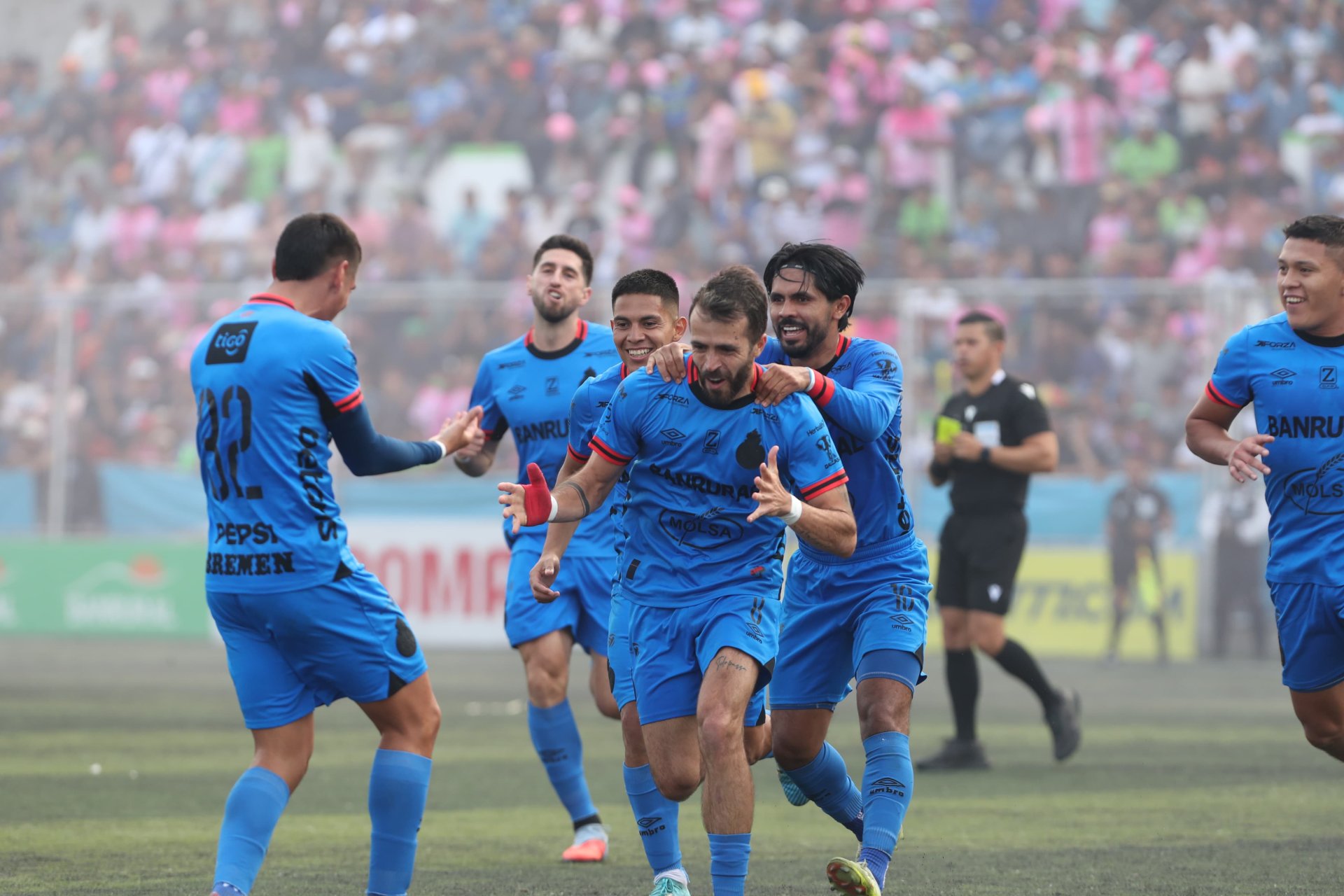 Municipal toma ventaja clave tras vencer 2-0 a Mixco en semifinales del Clausura 2026