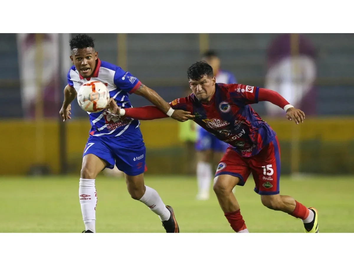 FAS rescata empate agónico ante Cacahuatique y mantiene abierta la serie de cuartos de final