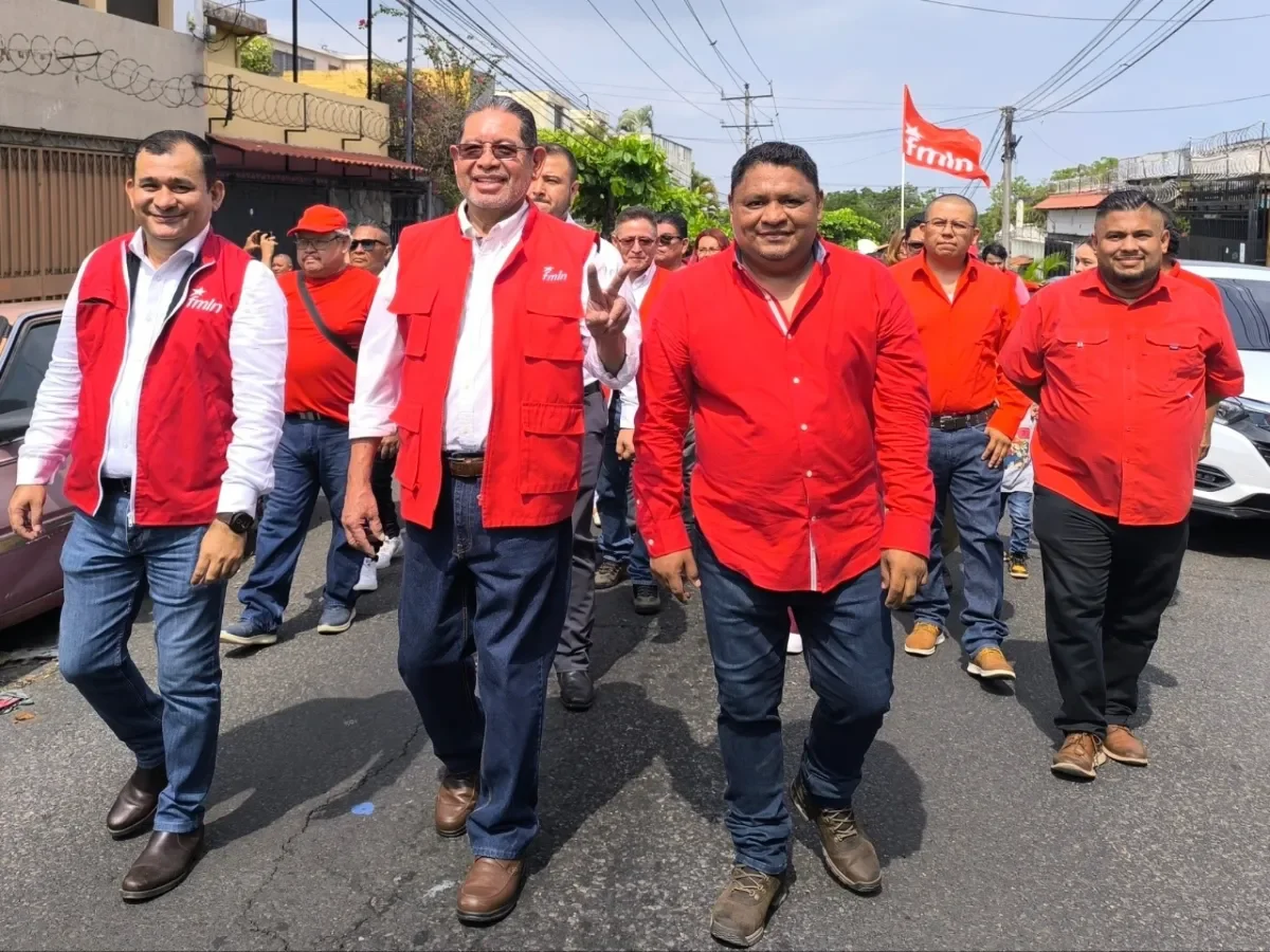 Concejales del FMLN se inscriben como precandidatos a alcaldías en San Salvador