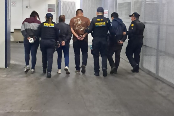 Capturan a cuatro presuntos asaltabuses que operaban en zona 17 de la capital