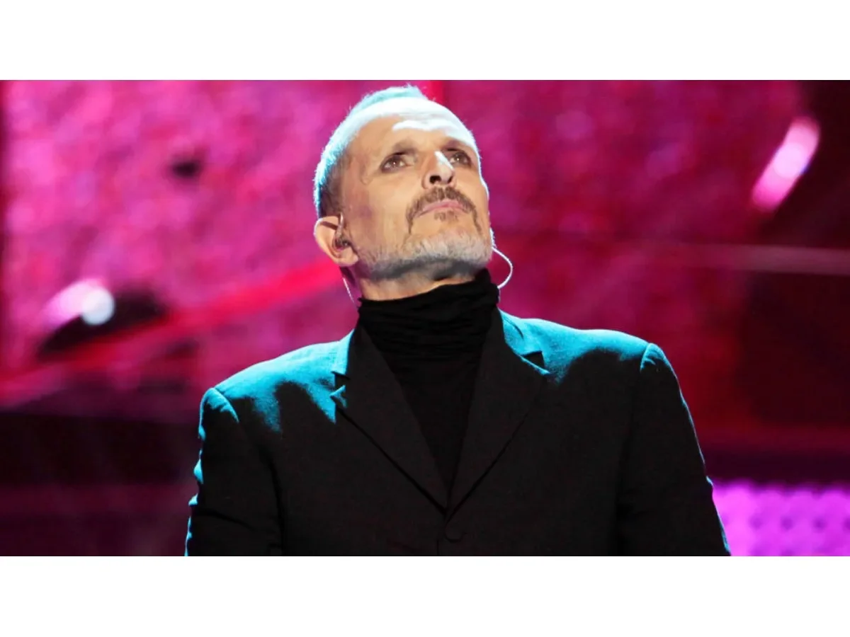Miguel Bosé se prepara para su esperado concierto en El Salvador este jueves