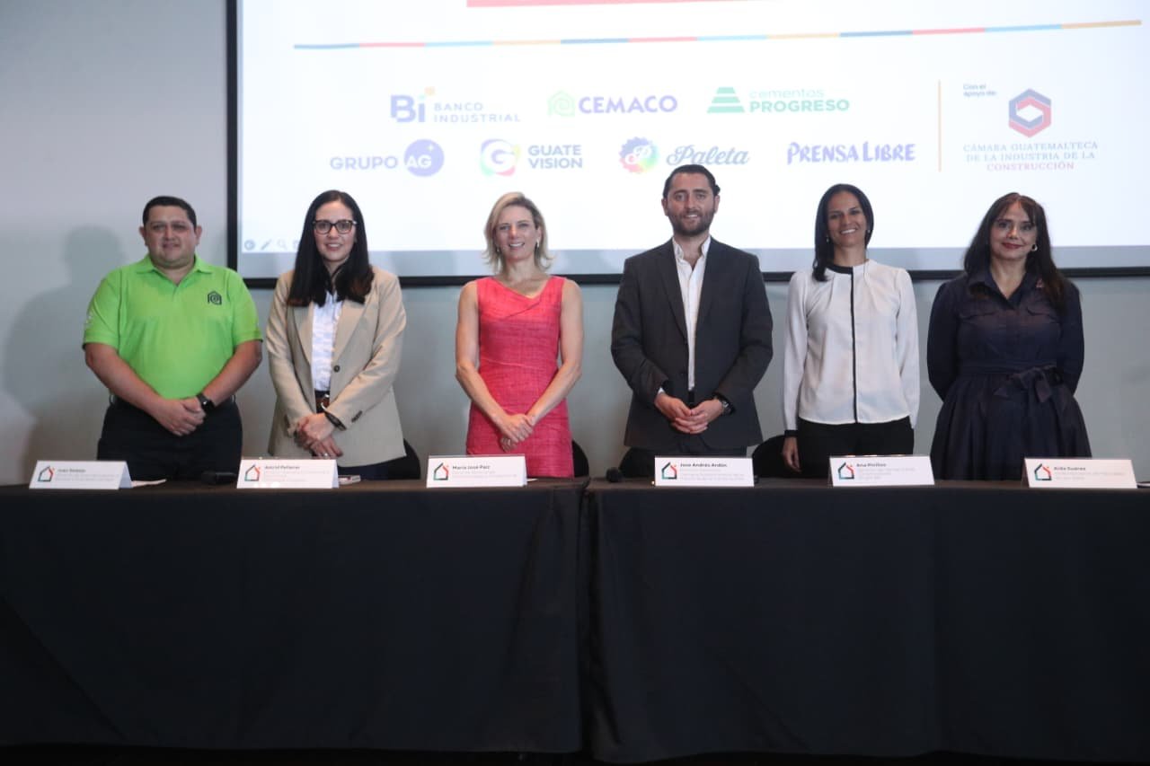 Manos a la Obra impulsa transformación de pymes guatemaltecas y abre convocatoria para nueva temporada