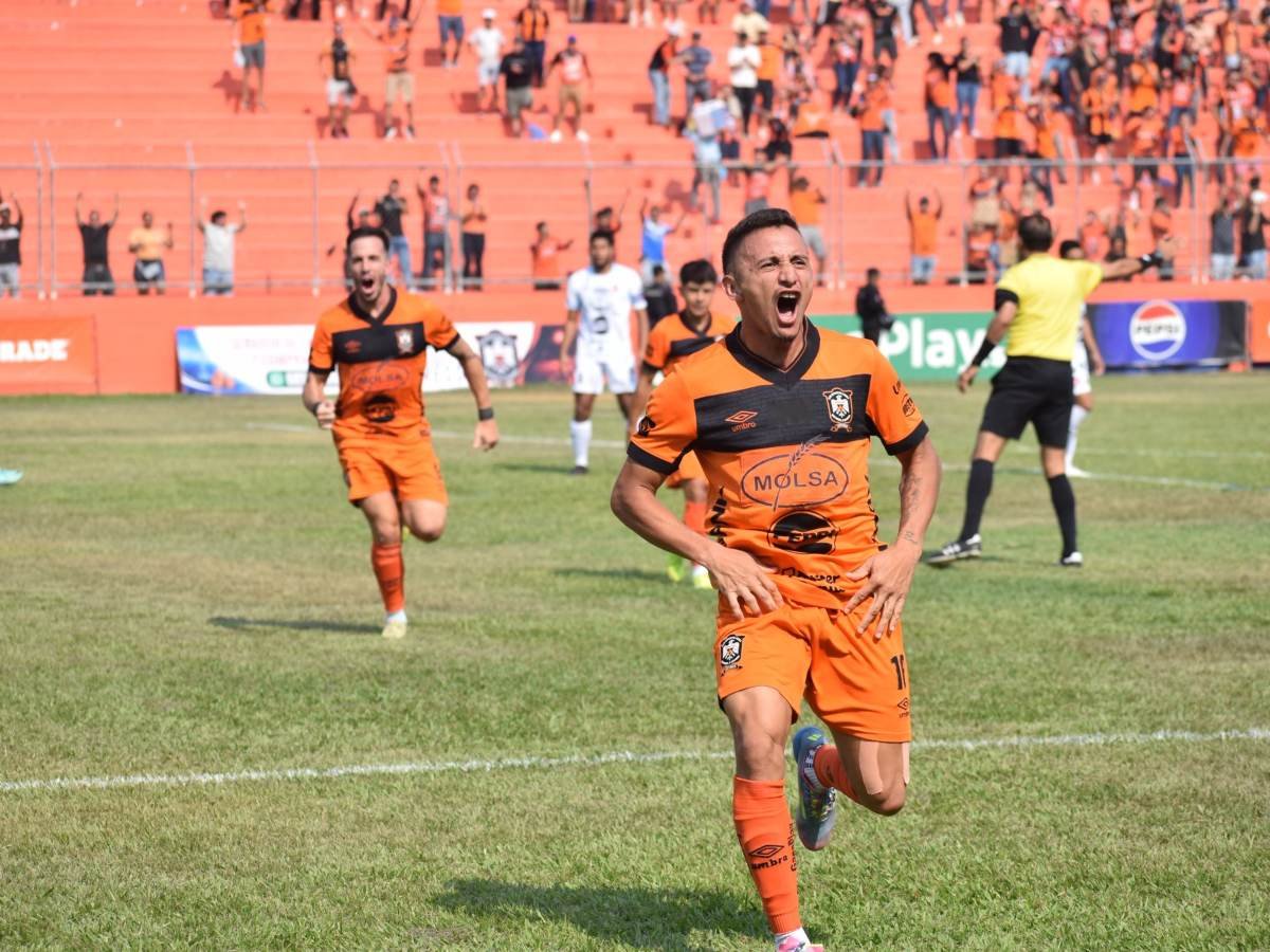 Águila toma ventaja en cuartos de final tras victoria 2-1 sobre Alianza en el Barraza