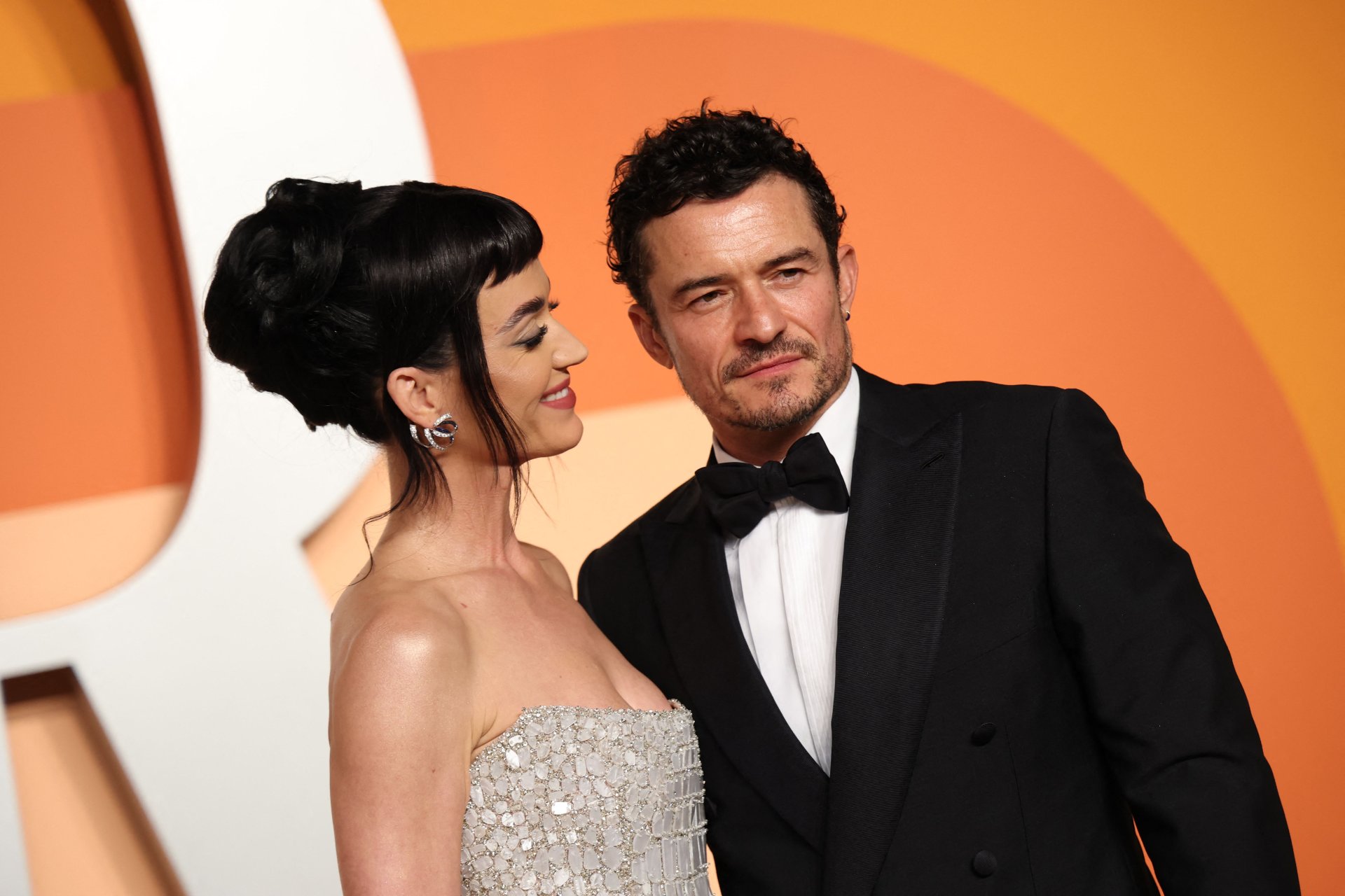 Orlando Bloom asistió a exclusiva fiesta post-Met Gala 2026 con influencer similar a Katy Perry