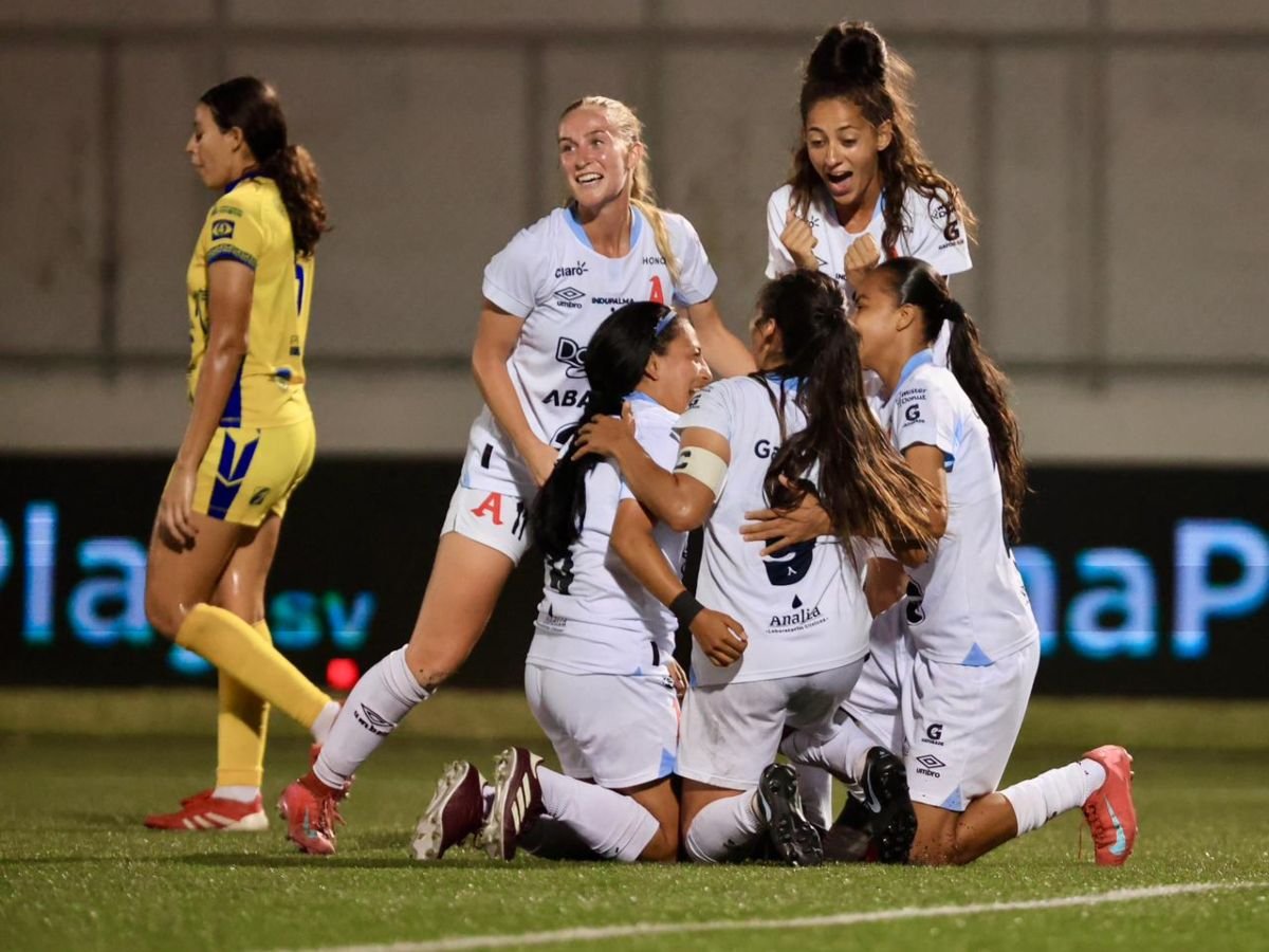 Alianza Women conquista su sexto título consecutivo tras vencer 1-0 a Municipal Limeño Alianza Women conquista su sexto título consecutivo tras vencer 1-0 a Municipal Limeño