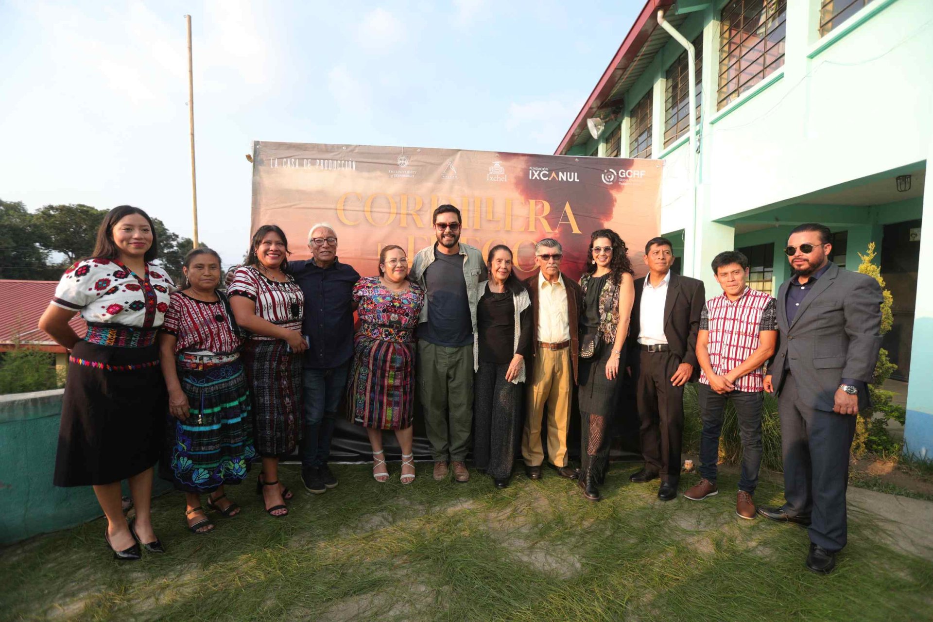 Jayro Bustamante presenta en Guatemala \'Cordillera de Fuego\' con estreno en Santiago Atitlán