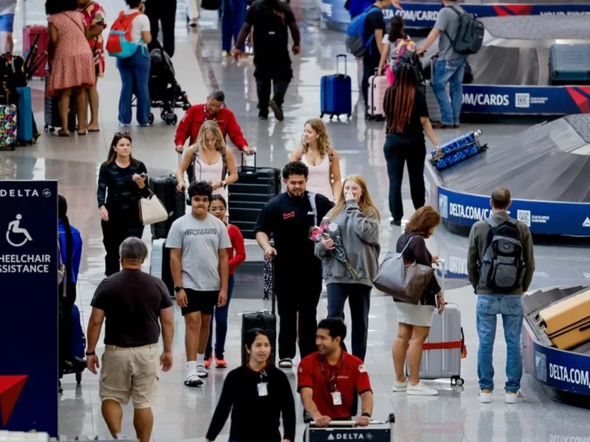 Estados Unidos impone restricciones de viaje por brote de ébola en África central y oriental Estados Unidos impone restricciones de viaje por brote de ébola en África central y oriental