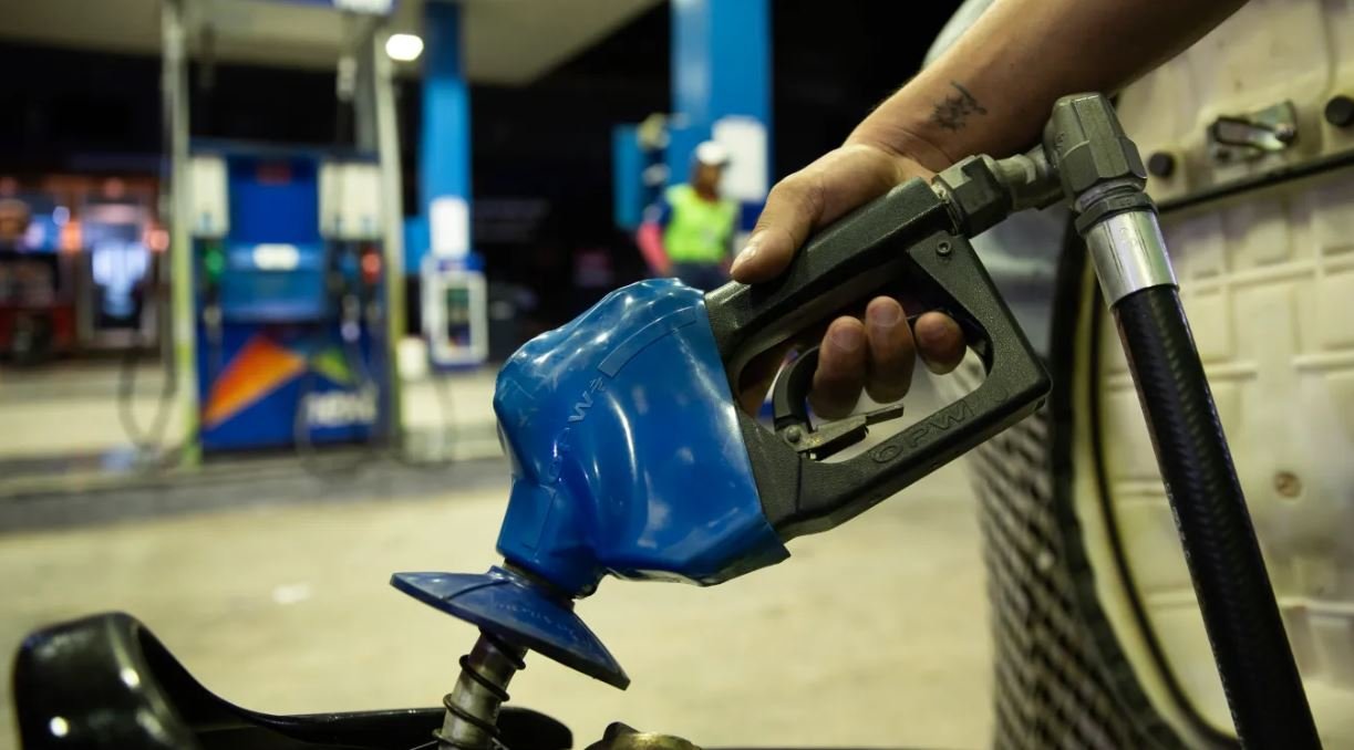 Precios de combustibles en Guatemala suben pese a subsidio estatal vigente Precios de combustibles en Guatemala suben pese a subsidio estatal vigente