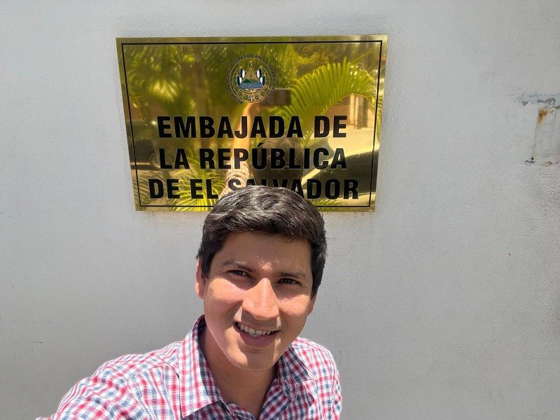 Alcalde hondureño solicita paquetes escolares para niños salvadoreños en Piraera tras bloqueo fronterizo Alcalde hondureño solicita paquetes escolares para niños salvadoreños en Piraera tras bloqueo fronterizo