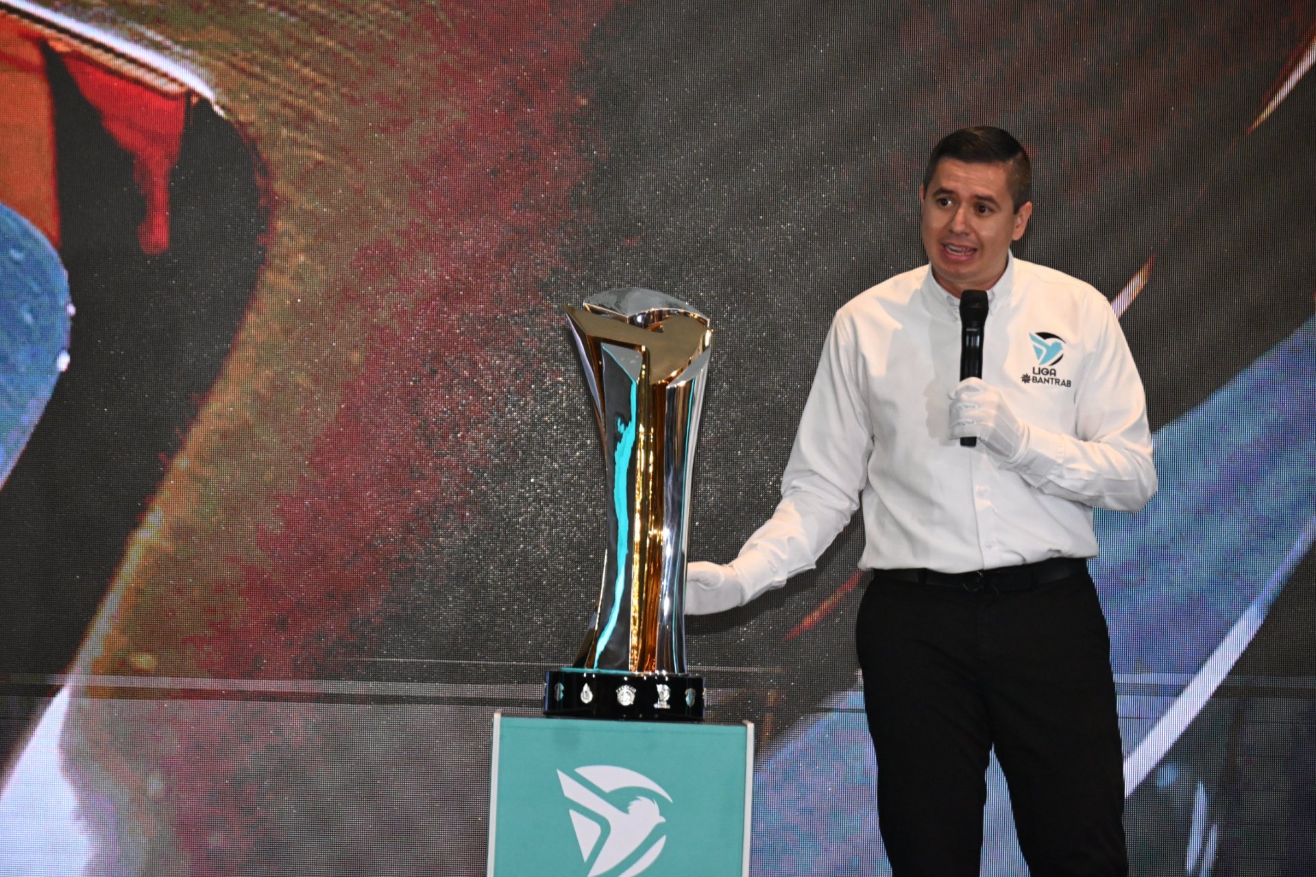 Descubre la impresionante Copa Bienestar que premiará al campeón del Clausura 2026 en Guatemala Descubre la impresionante Copa Bienestar que premiará al campeón del Clausura 2026 en Guatemala