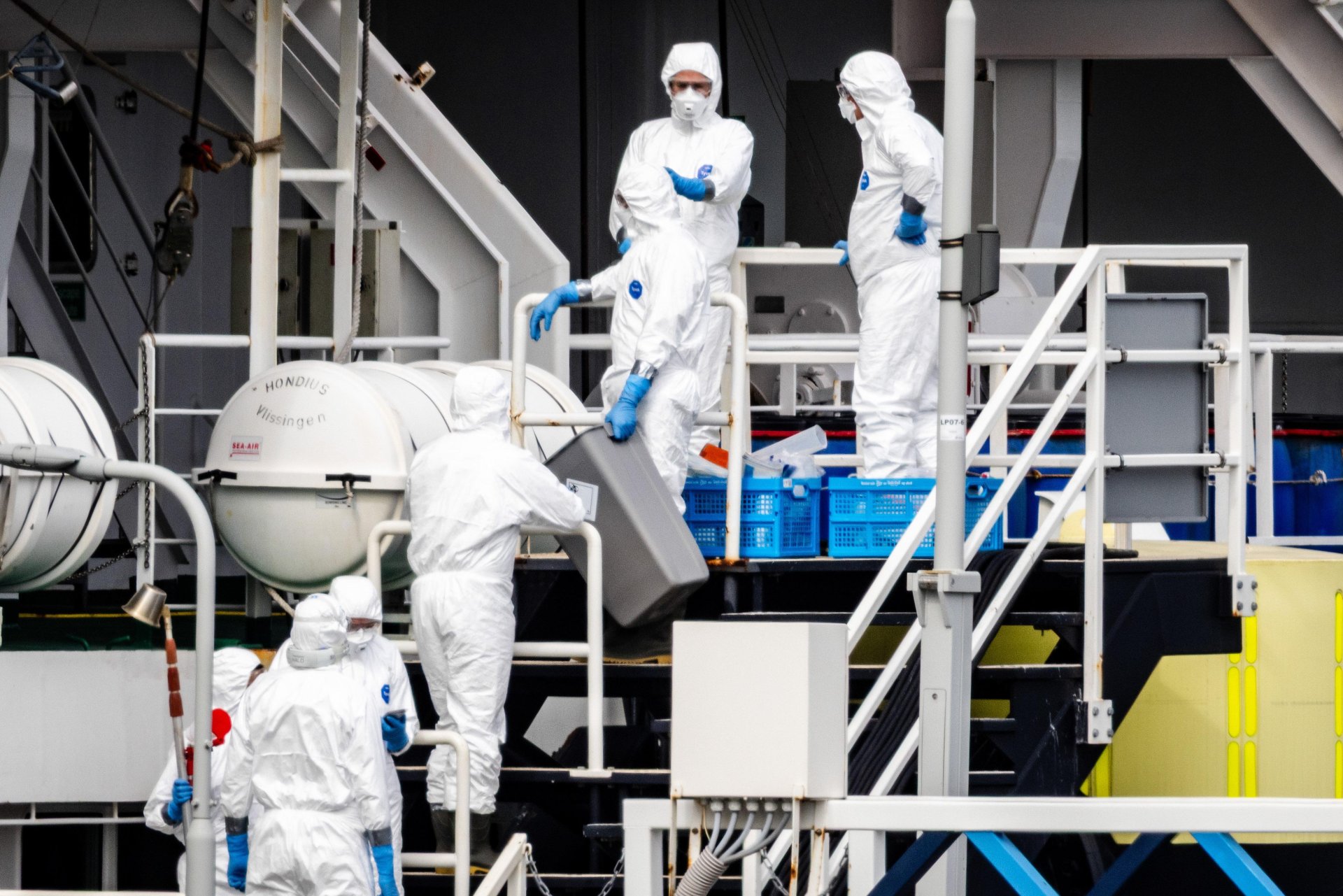Estados Unidos mantiene en cuarentena a evacuados por hantavirus tras brote en crucero Estados Unidos mantiene en cuarentena a evacuados por hantavirus tras brote en crucero