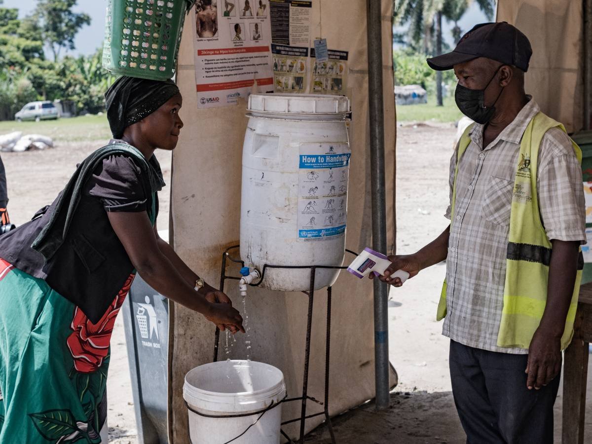 OMS mantiene alerta internacional por brote de ébola en África, riesgo global sigue bajo OMS mantiene alerta internacional por brote de ébola en África, riesgo global sigue bajo