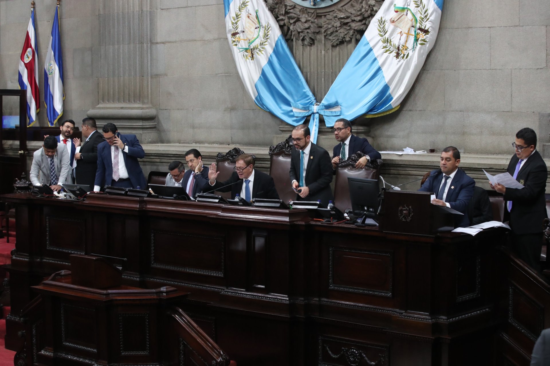 Ley antilavado en Guatemala enfrenta críticas por enmiendas que podrían debilitar su eficacia Ley antilavado en Guatemala enfrenta críticas por enmiendas que podrían debilitar su eficacia