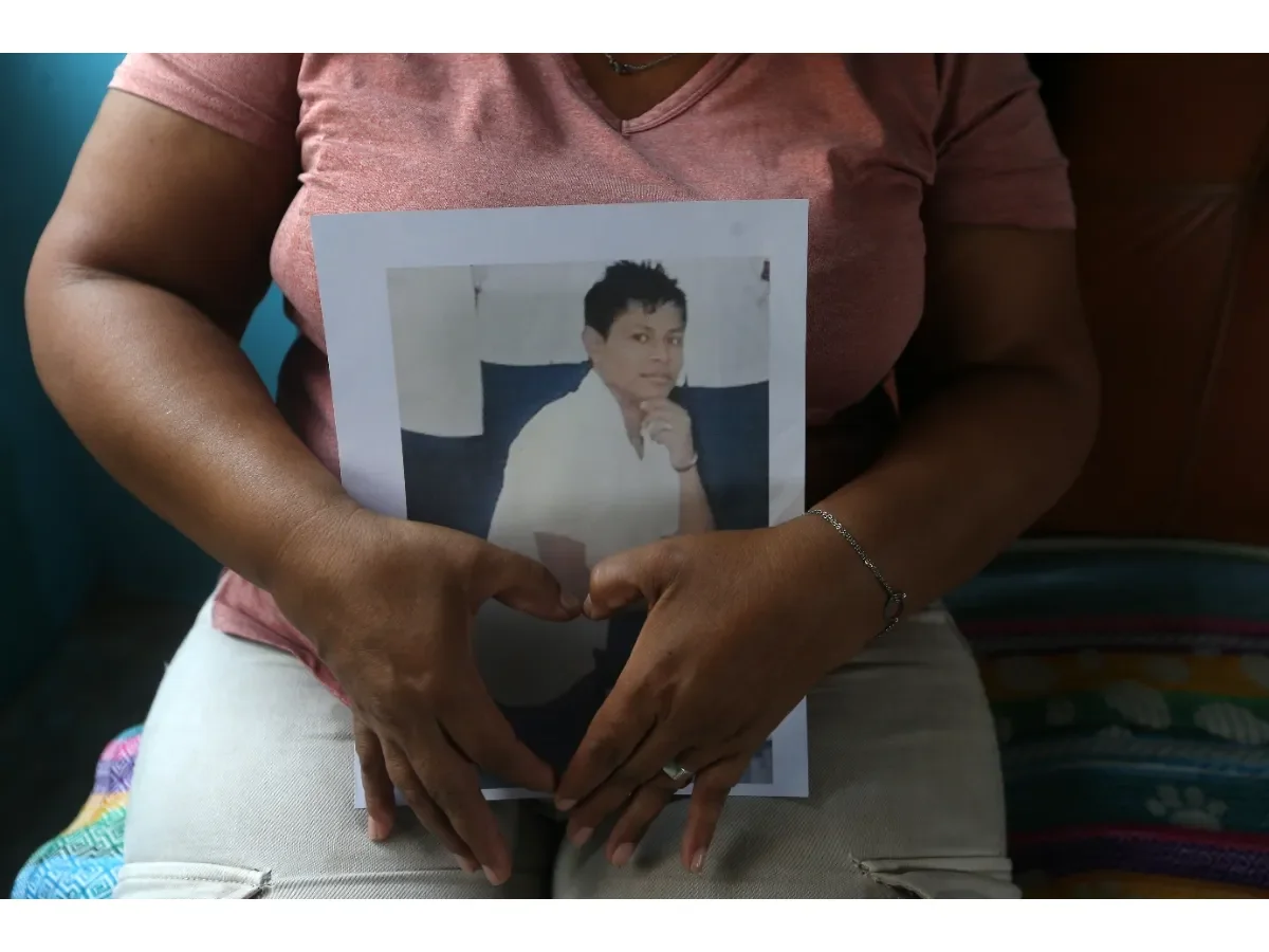 Familias denuncian falta de apoyo institucional en casos de personas desaparecidas en El Salvador Familias denuncian falta de apoyo institucional en casos de personas desaparecidas en El Salvador