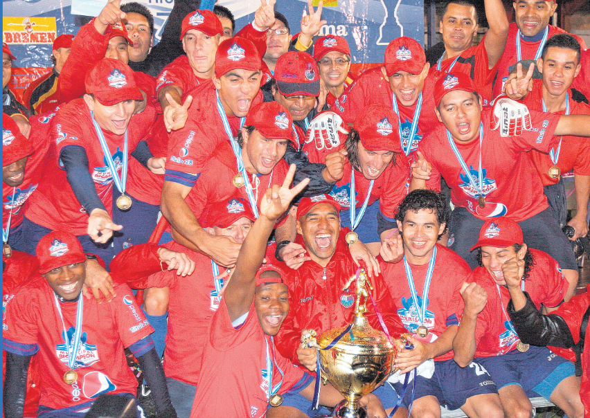 Municipal busca repetir la histórica goleada 7-1 que silenció a Xelajú en el Mario Camposeco Municipal busca repetir la histórica goleada 7-1 que silenció a Xelajú en el Mario Camposeco