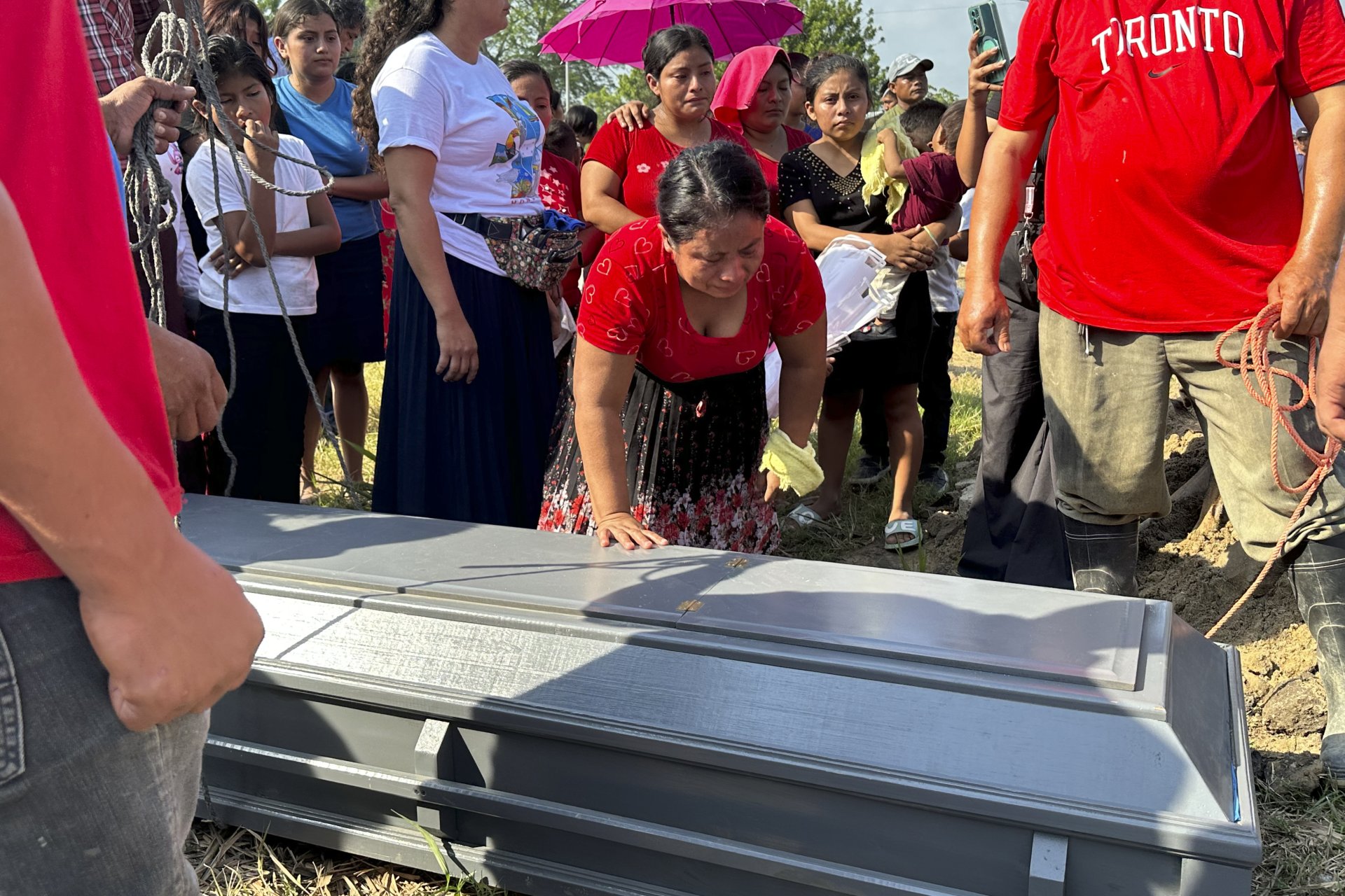 Masacre en Honduras eleva a 20 la cifra de muertos en zona de conflicto agrario y narcotráfico Masacre en Honduras eleva a 20 la cifra de muertos en zona de conflicto agrario y narcotráfico