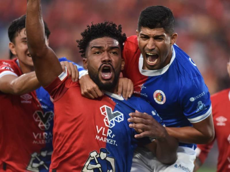 FAS se corona campeón del Clausura 2026 tras vencer 3-0 a Águila en una final dominante FAS se corona campeón del Clausura 2026 tras vencer 3-0 a Águila en una final dominante