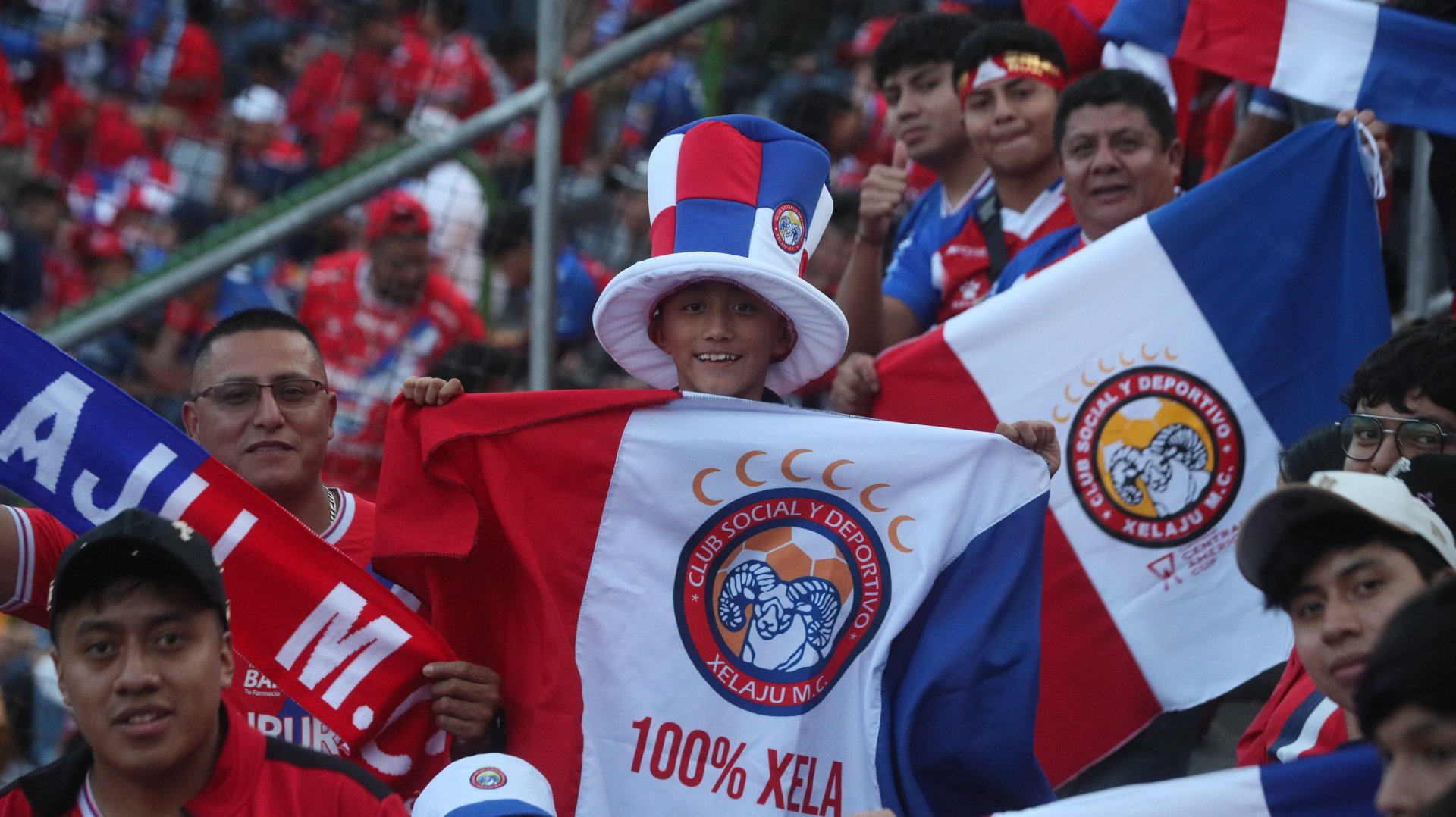 Xelajú MC y sus lunas: La historia detrás del emblema que busca su octavo título de Liga Mayor Xelajú MC y sus lunas: La historia detrás del emblema que busca su octavo título de Liga Mayor