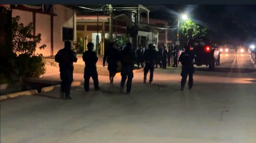 Ataque de pandilleros de Mara 18 en Honduras deja un policía y un civil muertos Ataque de pandilleros de Mara 18 en Honduras deja un policía y un civil muertos