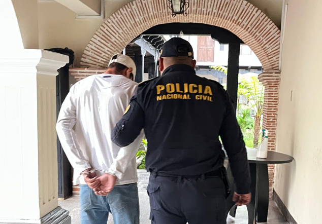 PNC informa sobre captura de hombre con 22 ingresos a prisión en 23 años en Sacatepéquez PNC informa sobre captura de hombre con 22 ingresos a prisión en 23 años en Sacatepéquez