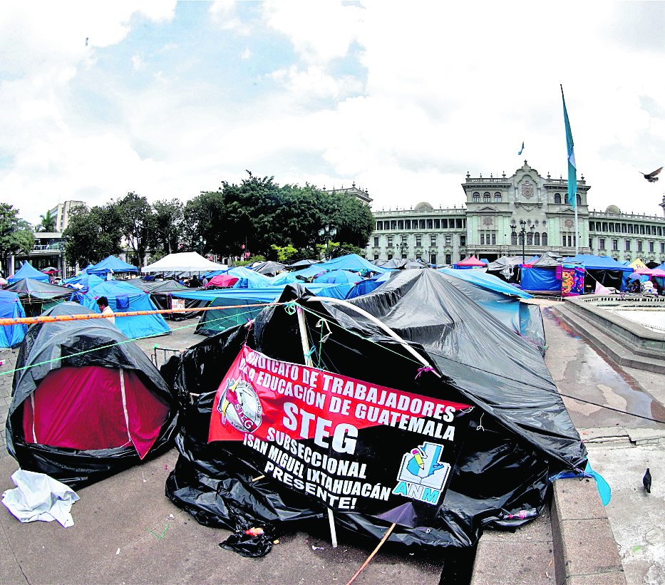Mineduc remite 160 expedientes para destitución de docentes por huelga en 2025 Mineduc remite 160 expedientes para destitución de docentes por huelga en 2025