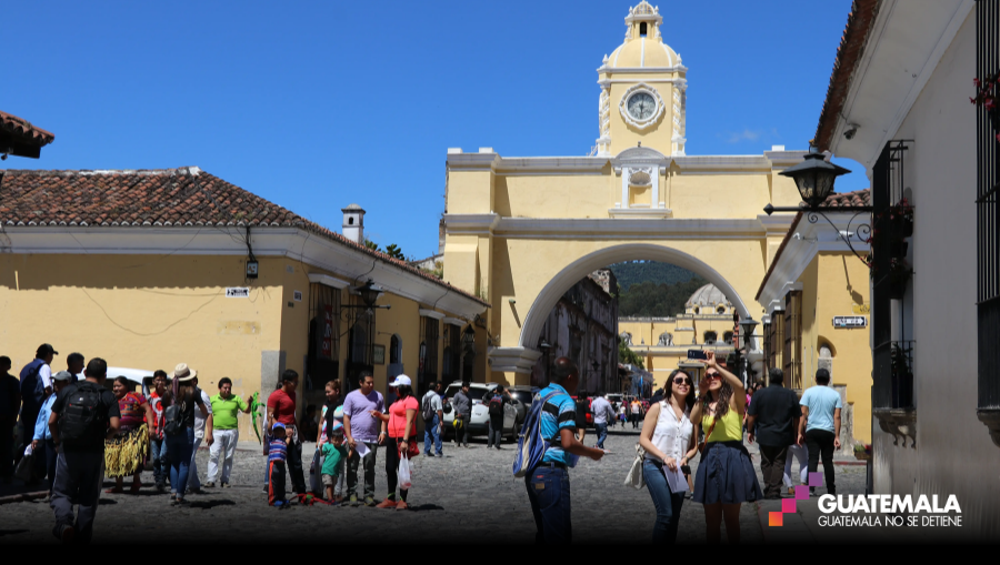 Turistas en Guatemala enfrentan dificultades de transporte que limitan la experiencia turística Turistas en Guatemala enfrentan dificultades de transporte que limitan la experiencia turística