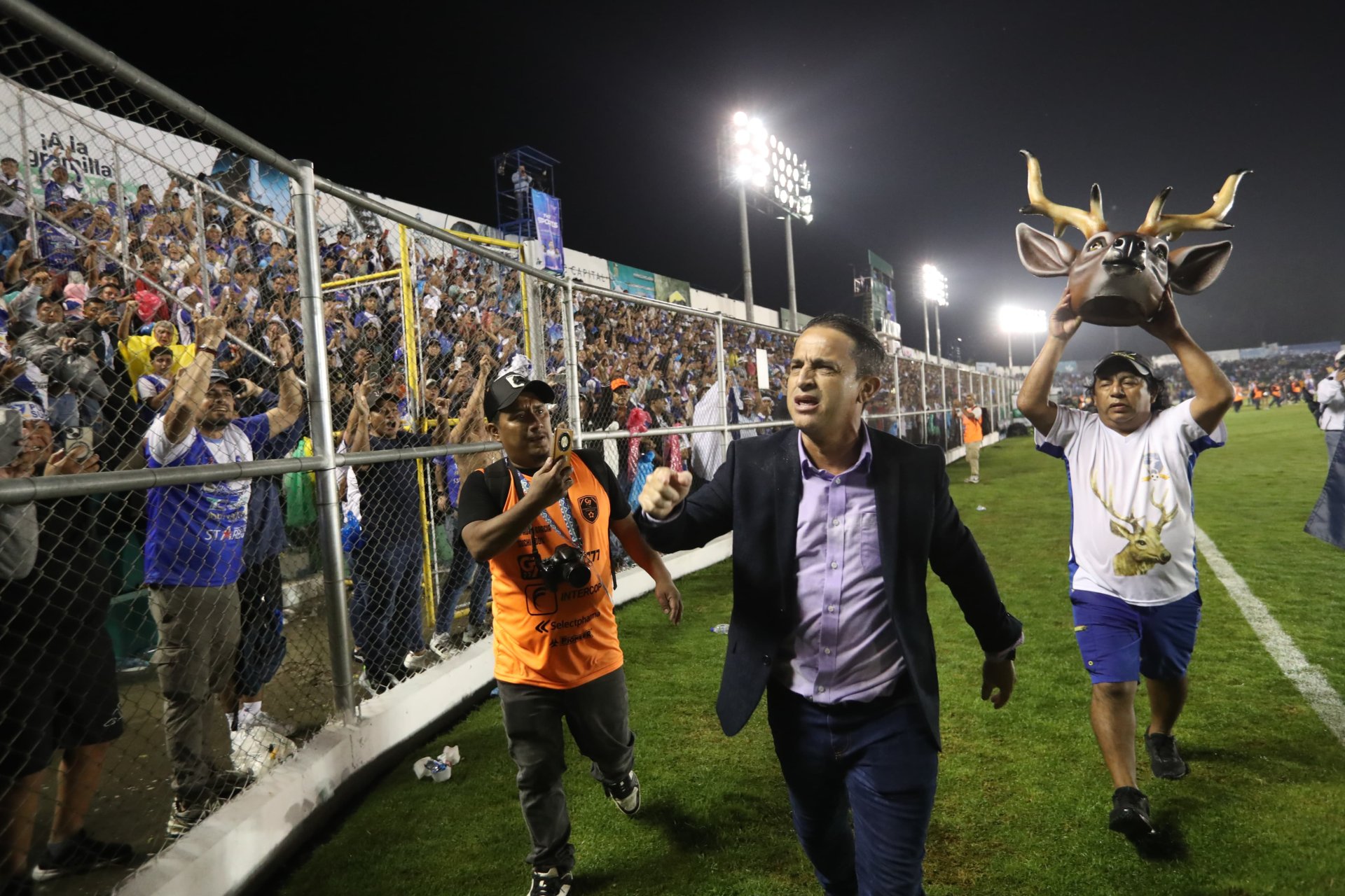 Érick González celebra el histórico cuarto ascenso y el regreso de Suchitepéquez a Liga Nacional Érick González celebra el histórico cuarto ascenso y el regreso de Suchitepéquez a Liga Nacional