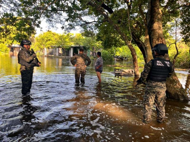 Tormenta Cristina genera alerta naranja por intensas lluvias y riesgos en zonas costeras de El Salvador Tormenta Cristina genera alerta naranja por intensas lluvias y riesgos en zonas costeras de El Salvador