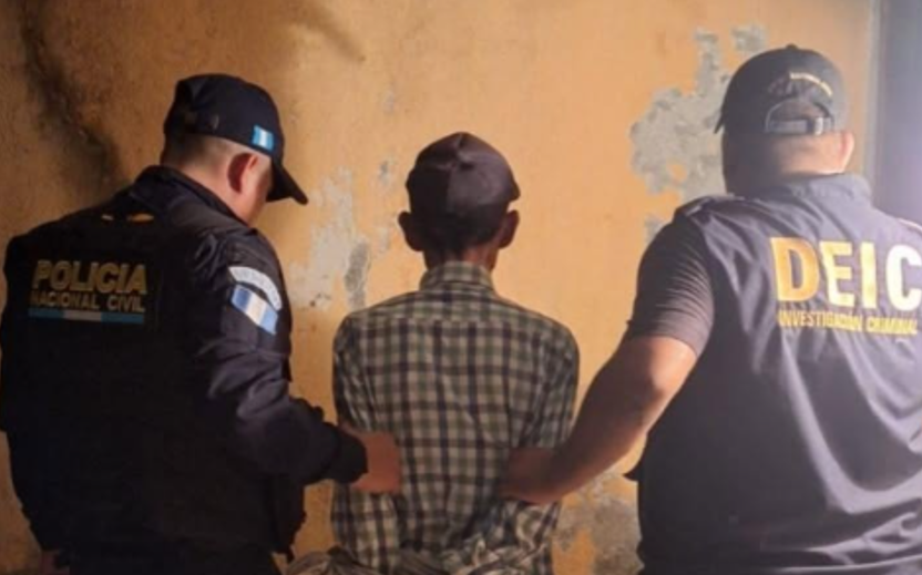 Detienen a hombre señalado de parricidio y femicidio en grado de tentativa en Escuintla Detienen a hombre señalado de parricidio y femicidio en grado de tentativa en Escuintla
