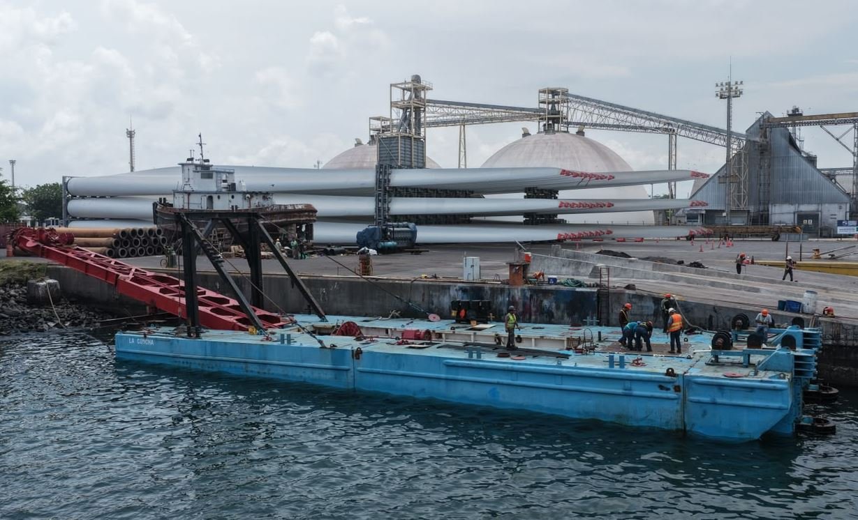 Puerto Quetzal iniciará dragado para recuperar capacidad de carga marítima Puerto Quetzal iniciará dragado para recuperar capacidad de carga marítima