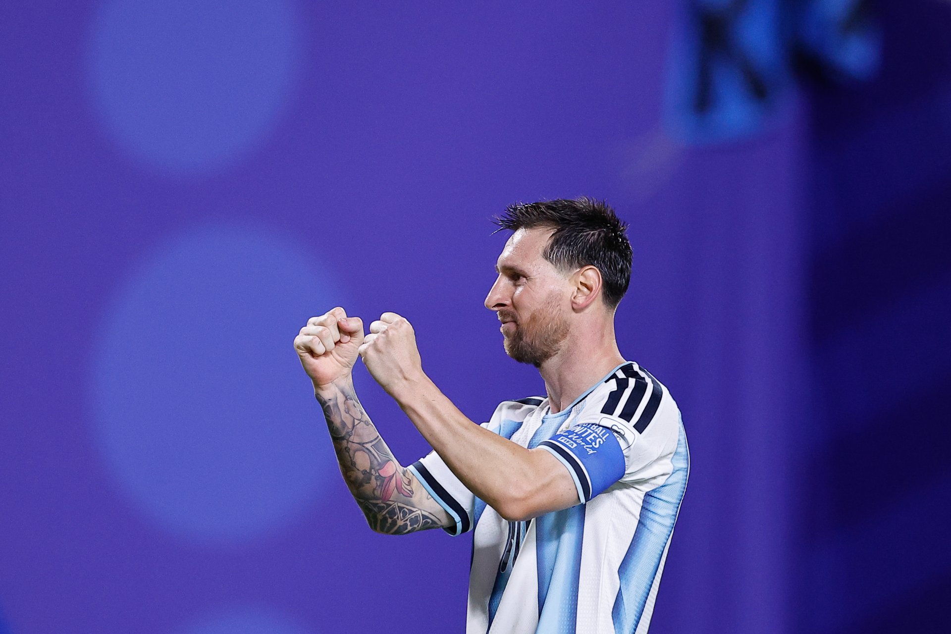 “Me identifico con él” Por qué Messi se comparó con Rafael Nadal tras su hat-trick con Argentina en el Mundial 2026 “Me identifico con él” Por qué Messi se comparó con Rafael Nadal tras su hat-trick con Argentina en el Mundial 2026