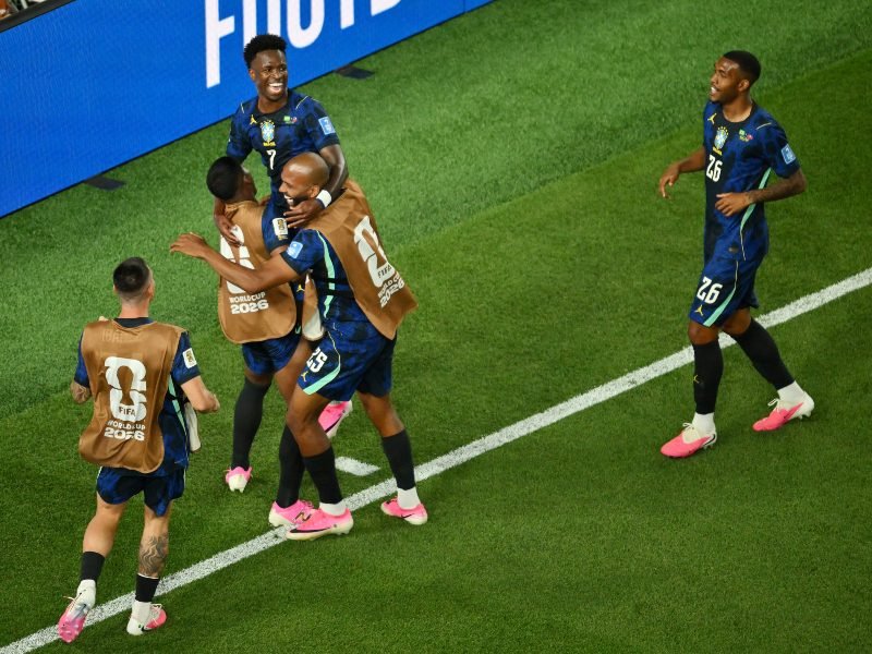 Brasil vuelve a soñar en el Mundial tras golear 3-0 a Haití y eliminarlo Brasil vuelve a soñar en el Mundial tras golear 3-0 a Haití y eliminarlo
