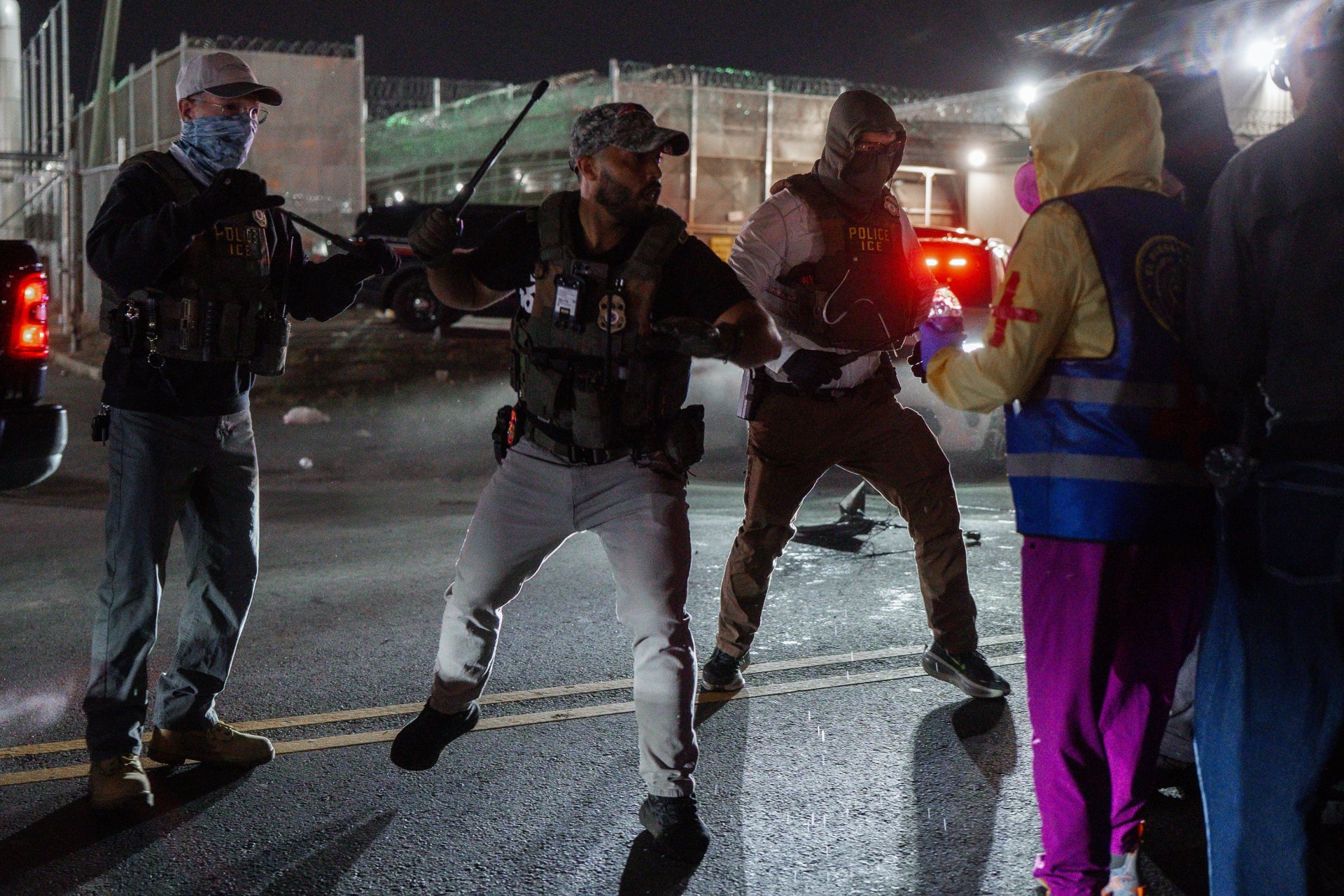 Investigación revela que las muertes de migrantes custodiados por el ICE se han duplicado Investigación revela que las muertes de migrantes custodiados por el ICE se han duplicado