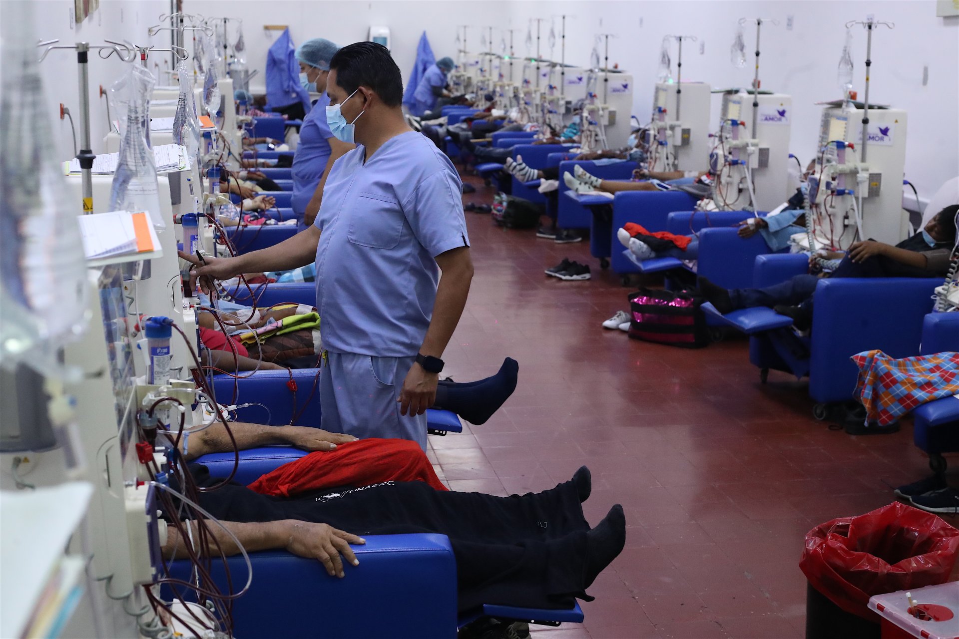 La epidemia silenciosa: 64 guatemaltecos por cada 100 mil habitantes padecen enfermedad renal crónica en el país La epidemia silenciosa: 64 guatemaltecos por cada 100 mil habitantes padecen enfermedad renal crónica en el país