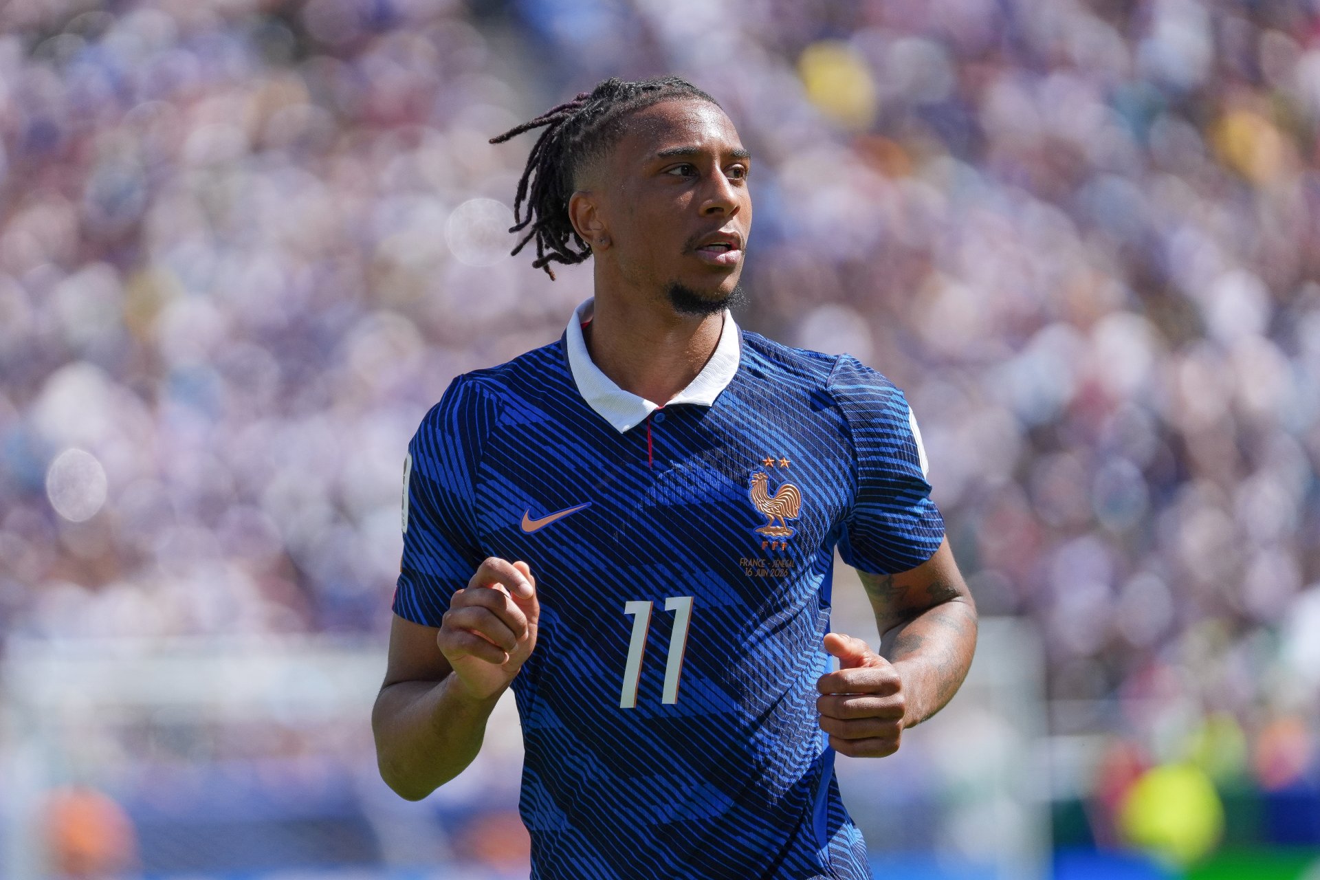 ¿Un frasco? El “polémico” objeto hallado en la taquilla de Michael Olise previo a un partido de Francia del Mundial ¿Un frasco? El “polémico” objeto hallado en la taquilla de Michael Olise previo a un partido de Francia del Mundial