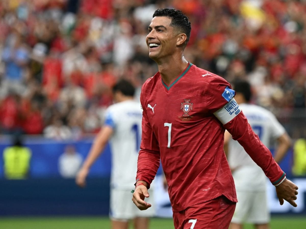 Con partido histórico de CR7, Portugal golea 5-0 a Uzbekistán y se acomoda en el Mundial Con partido histórico de CR7, Portugal golea 5-0 a Uzbekistán y se acomoda en el Mundial