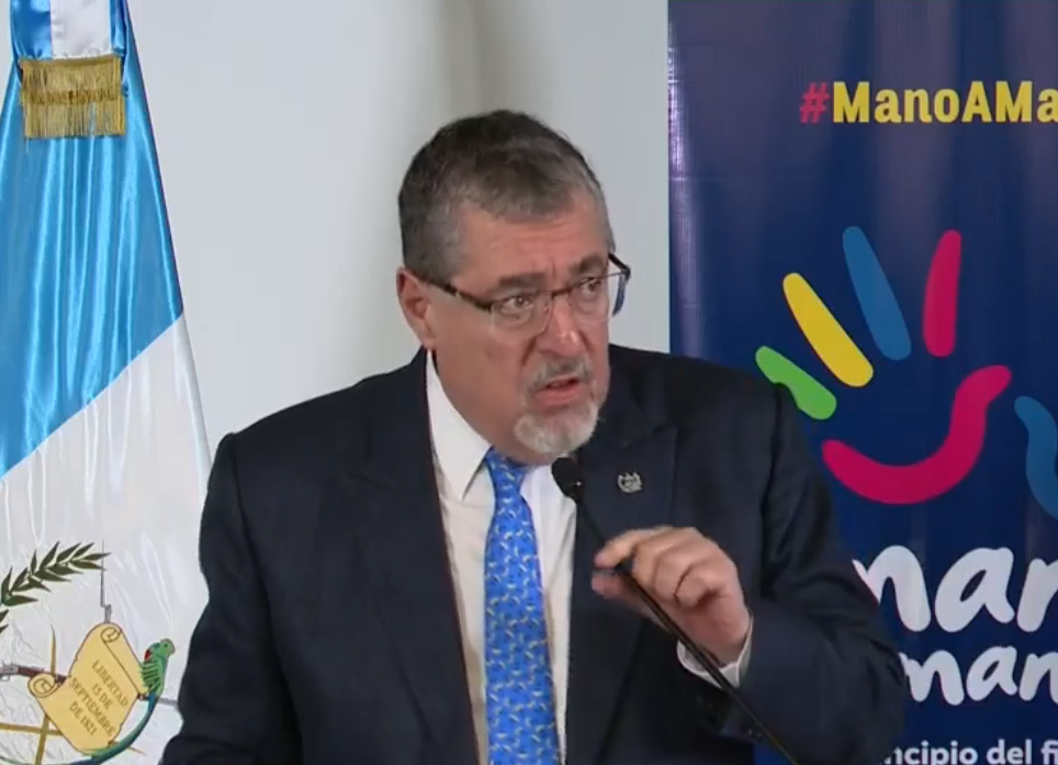 Arévalo llama a alcaldes a que depongan actitudes que afecten proyectos para el desarrollo del país Arévalo llama a alcaldes a que depongan actitudes que afecten proyectos para el desarrollo del país