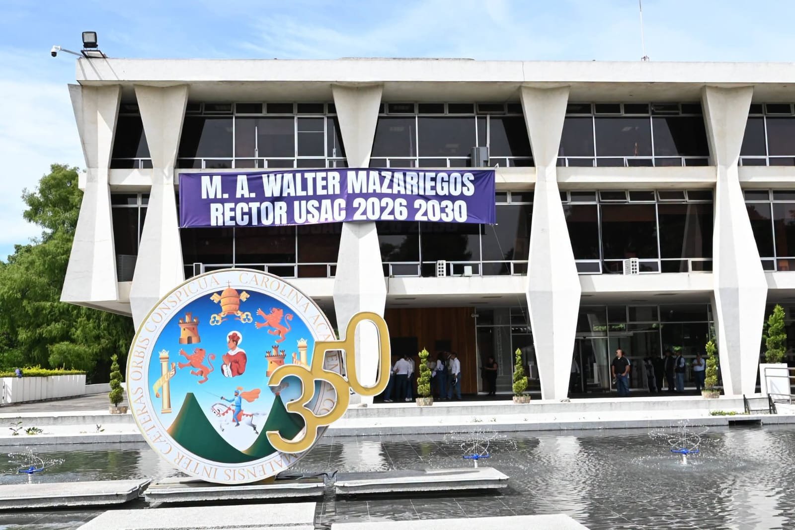 CSU nombra a la cúpula que acompañará a Walter Mazariegos en su segundo mandato como rector de la Usac CSU nombra a la cúpula que acompañará a Walter Mazariegos en su segundo mandato como rector de la Usac