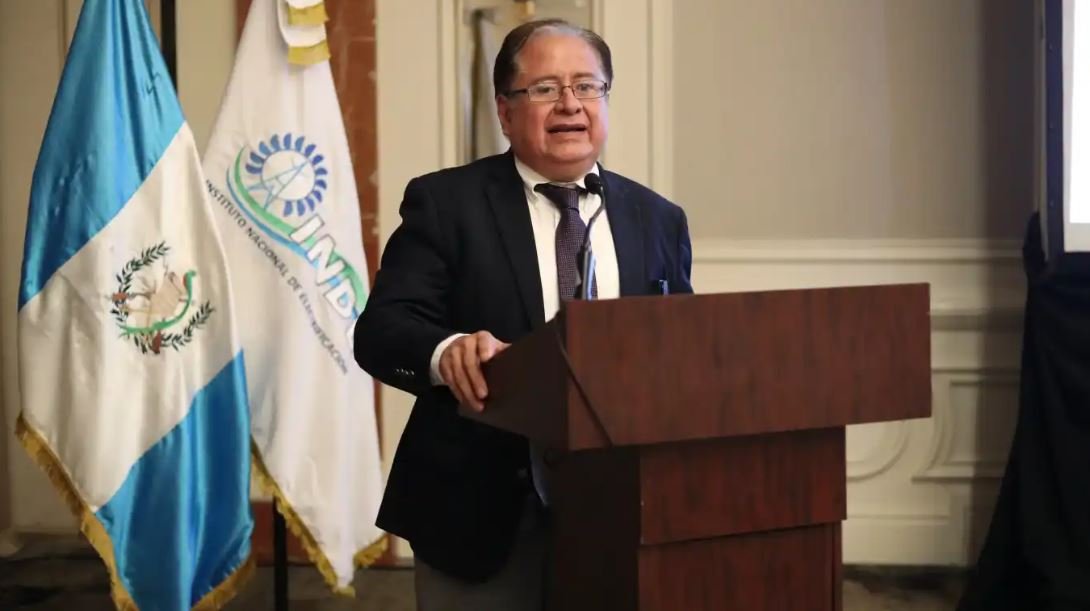 Cambios en el MEM: Víctor Hugo Ventura deja el cargo de ministro y asume viceministro Erwin Barrios Cambios en el MEM: Víctor Hugo Ventura deja el cargo de ministro y asume viceministro Erwin Barrios