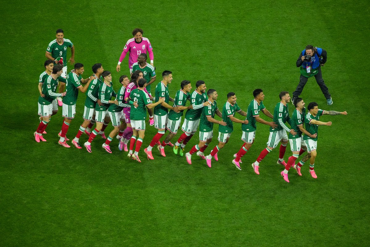 ¿Qué hicieron con el regalo? Influencer obsequia relojes Rolex a jugadores de México por eliminar a Ecuador en el Mundial ¿Qué hicieron con el regalo? Influencer obsequia relojes Rolex a jugadores de México por eliminar a Ecuador en el Mundial