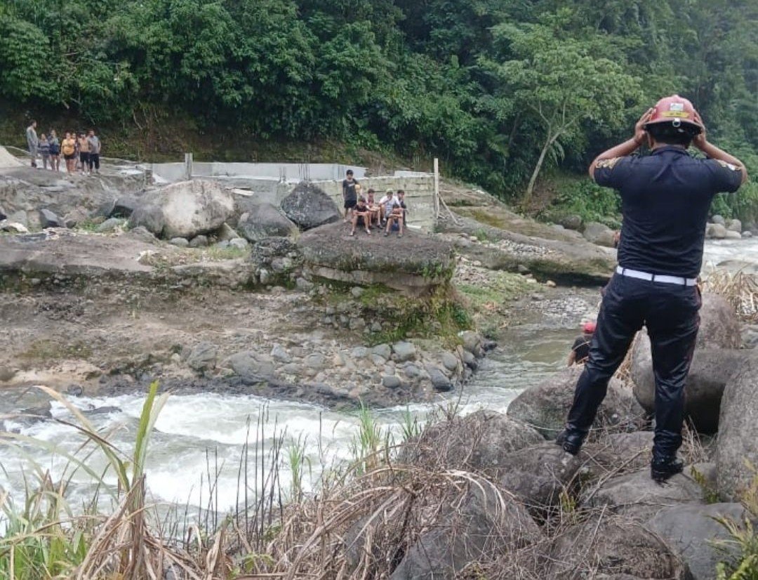 Niña de tres años es arrastrada por río en San Marcos; búsqueda continuará este domingo Niña de tres años es arrastrada por río en San Marcos; búsqueda continuará este domingo